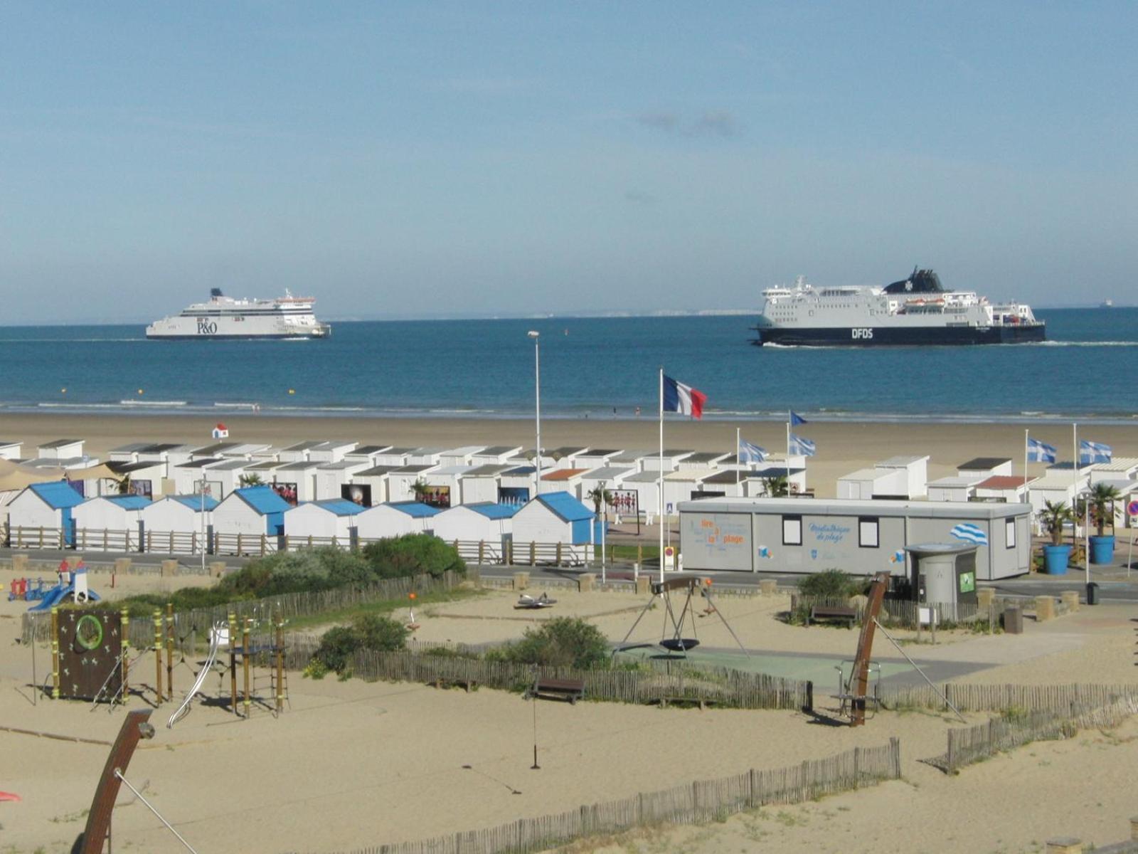 Studio A La Plage - Vue Mer Calais Luaran gambar